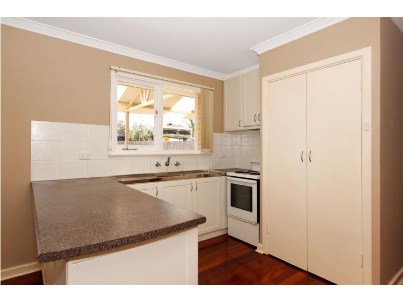 4 Pomfret Road, Spearwood WA 6163