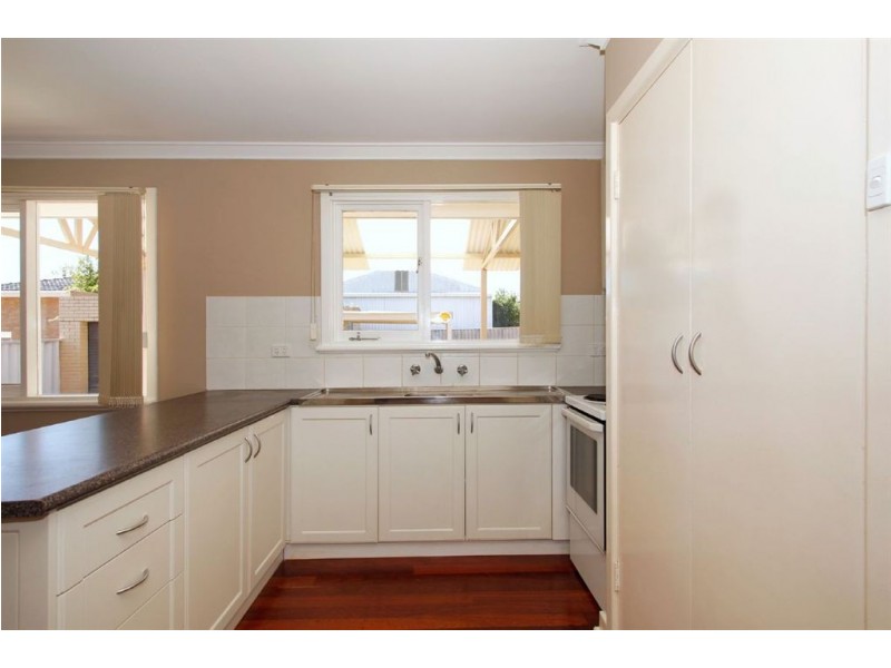 4 Pomfret Road, Spearwood WA 6163