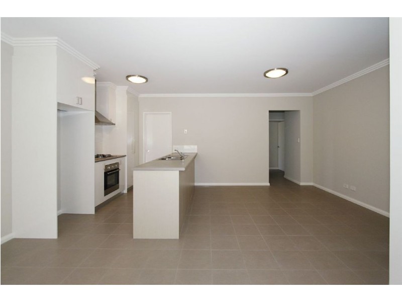 1/2 Minori Gardens, Yangebup WA 6164