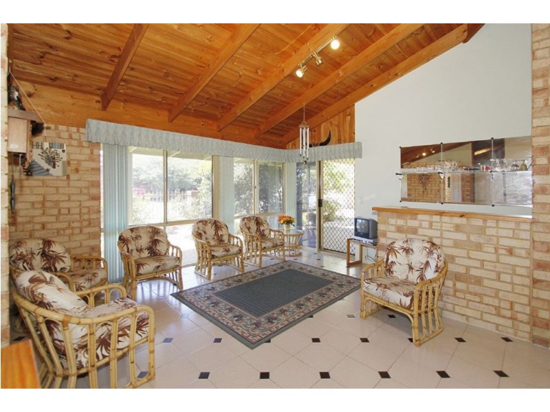 128 Aitken Drive, Winthrop WA 6150