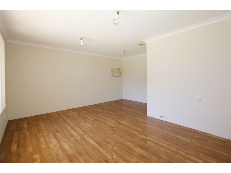61 Milgun Drive, Yangebup WA 6164