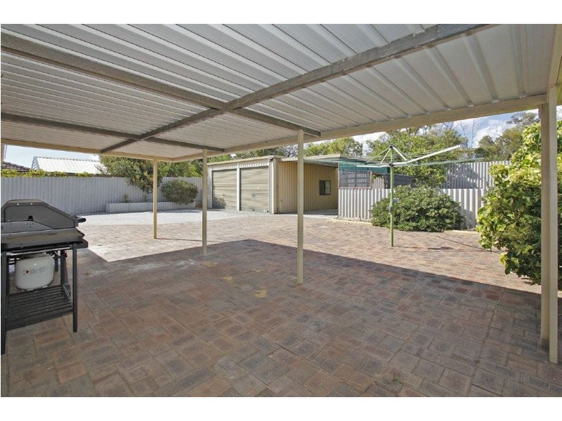 63 Quickly Crescent, Hamilton Hill WA 6163