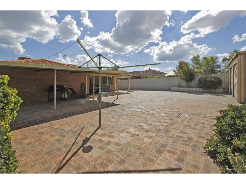 63 Quickly Crescent, Hamilton Hill WA 6163