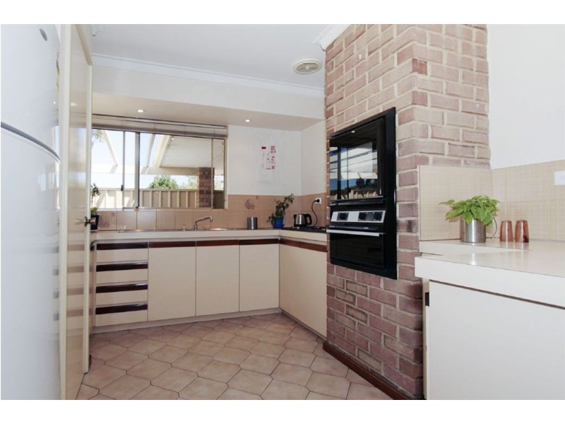 35 Ada Court, Hamilton Hill WA 6163