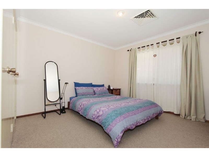 35 Ada Court, Hamilton Hill WA 6163