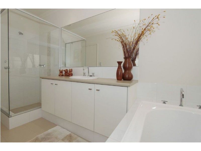 8 Francois Lane, Munster WA 6166