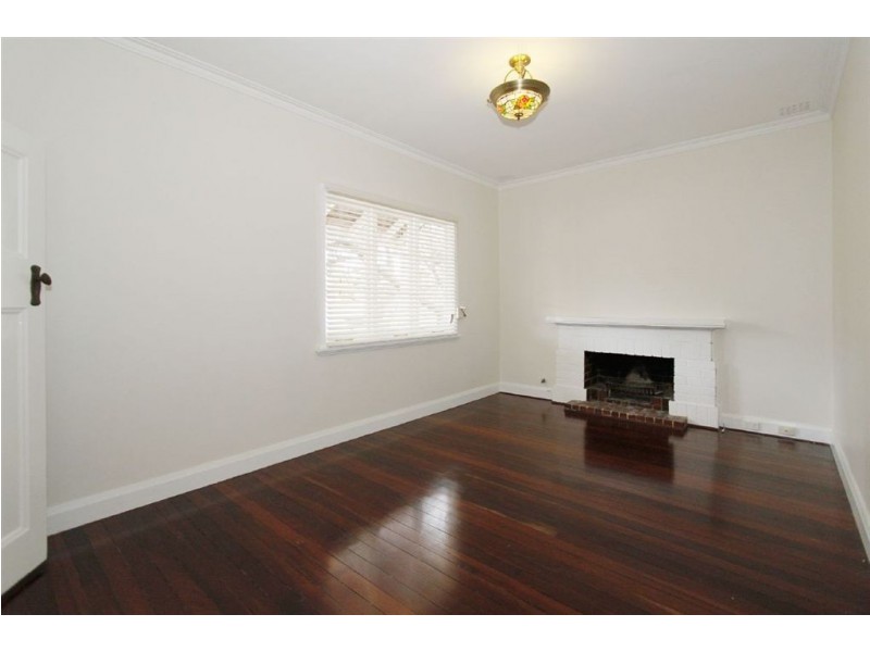 189 Carrington Street, Beaconsfield WA 6162