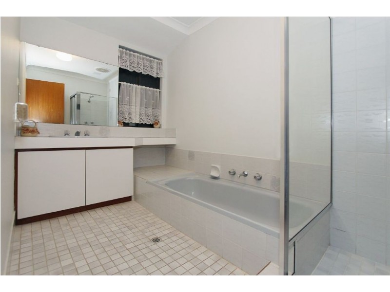 13 Winthrop Drive, Winthrop WA 6150