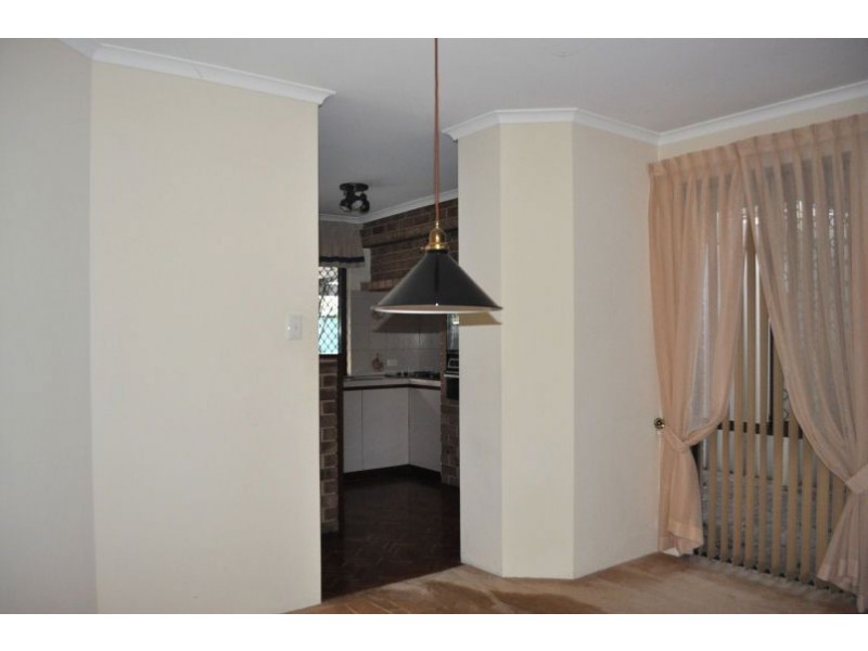 22 Whitlock Crescent, South Lake WA 6164