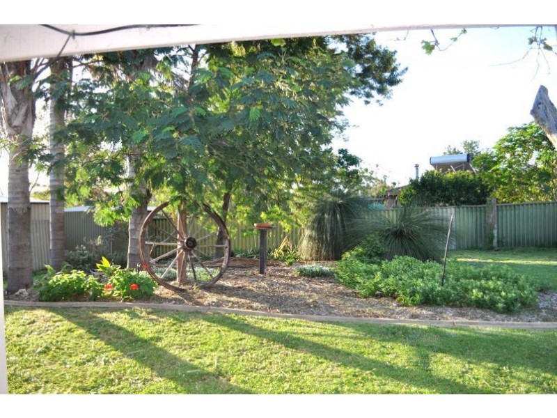 22 Whitlock Crescent, South Lake WA 6164