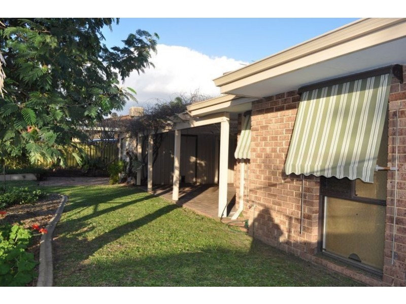 22 Whitlock Crescent, South Lake WA 6164