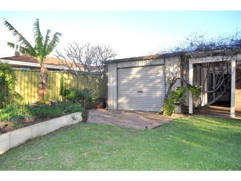 22 Whitlock Crescent, South Lake WA 6164