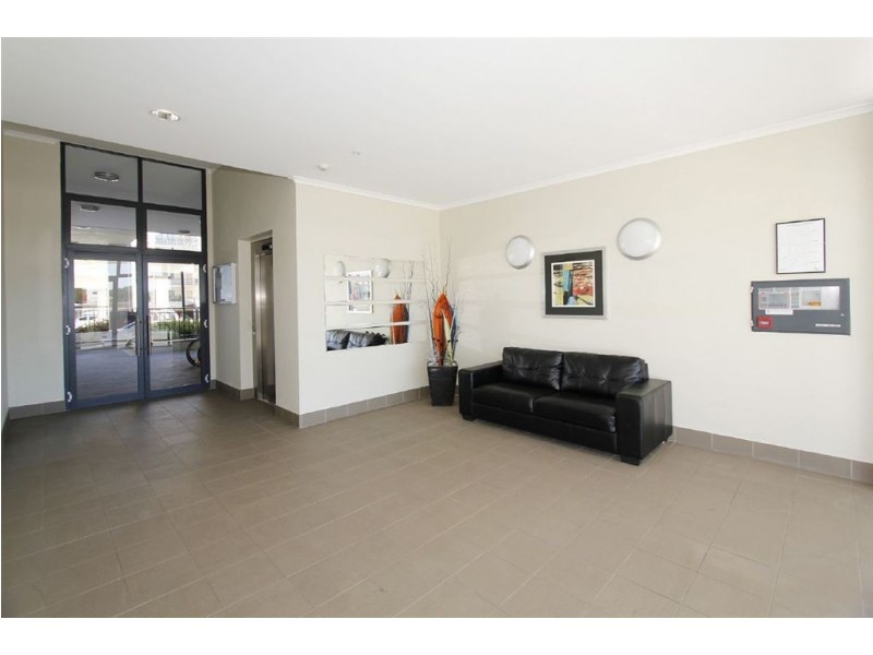 37/9 Linkage Avenue, Cockburn Central WA 6164