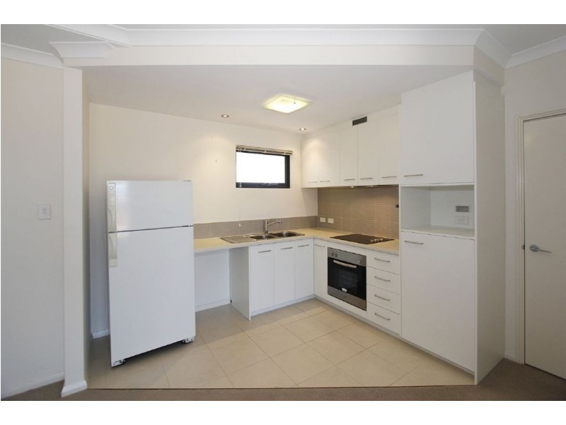 37/9 Linkage Avenue, Cockburn Central WA 6164