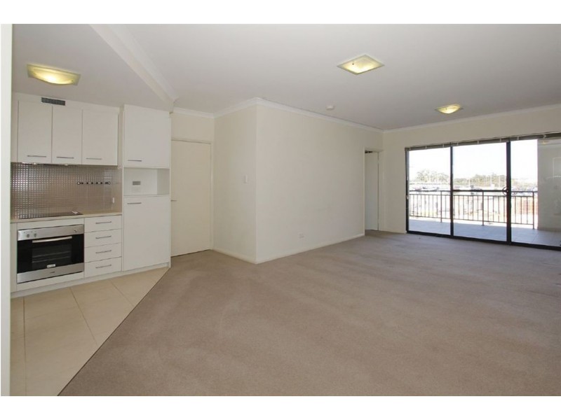 37/9 Linkage Avenue, Cockburn Central WA 6164