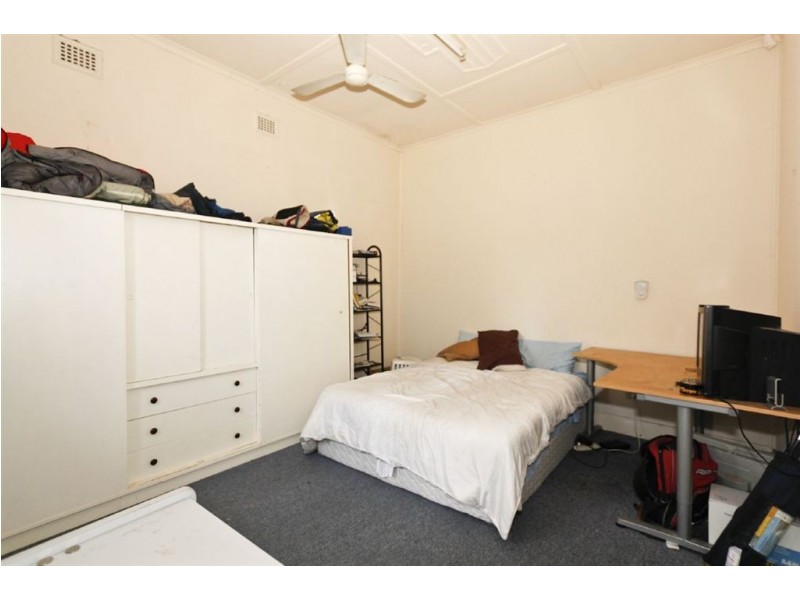 27 Armadale Road, Rivervale WA 6103