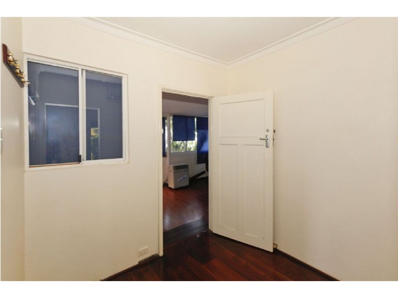 27 Armadale Road, Rivervale WA 6103