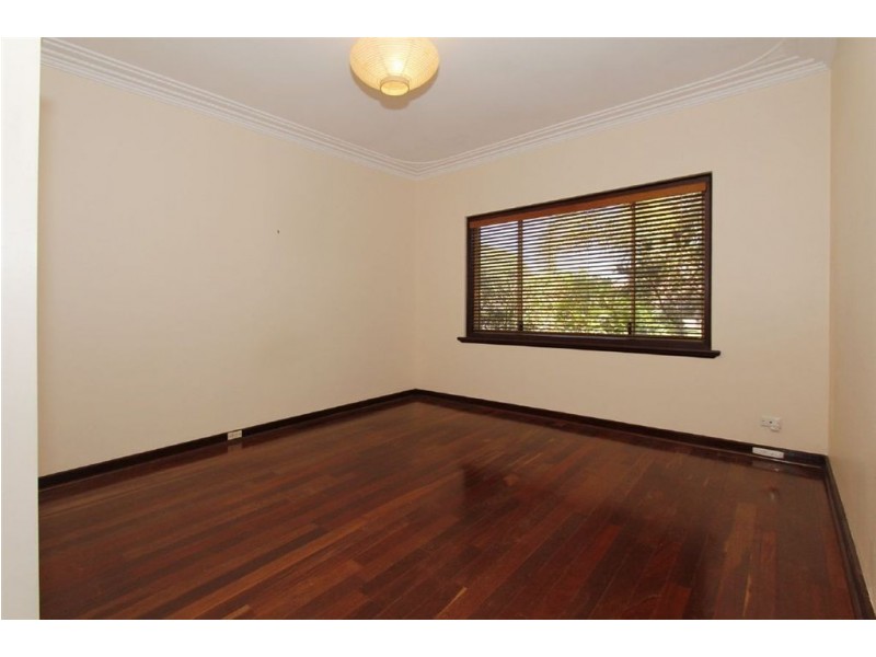 28 Ivermey Road, Hamilton Hill WA 6163