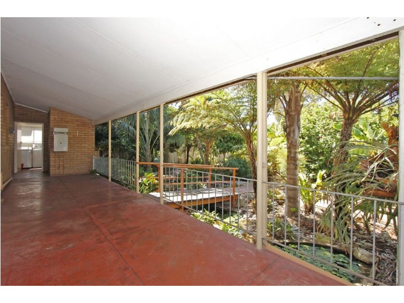 28 Ivermey Road, Hamilton Hill WA 6163
