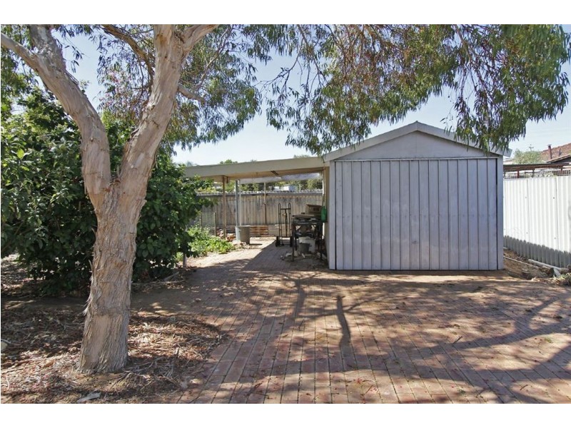 28 Ivermey Road, Hamilton Hill WA 6163