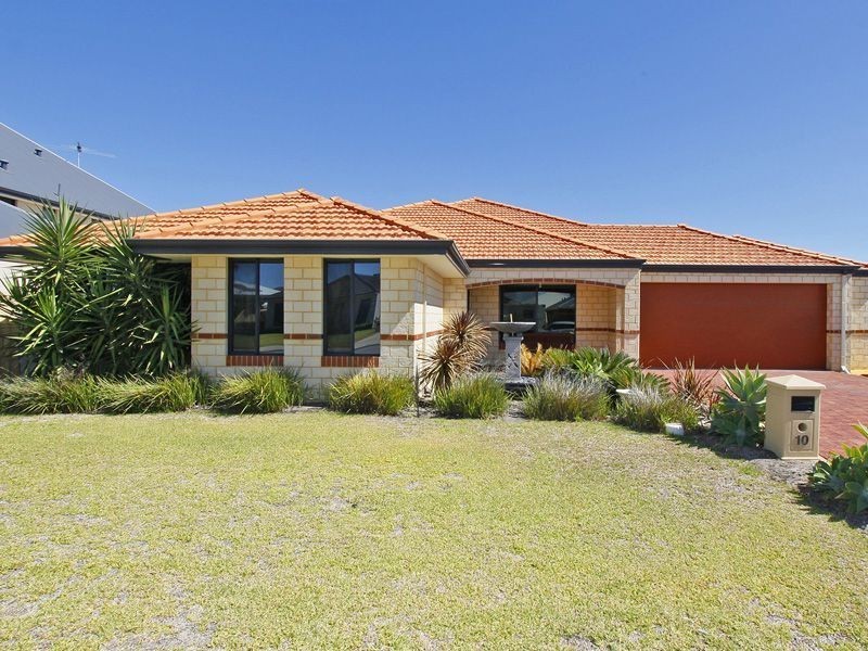 10 Aurora Drive, Atwell WA 6164