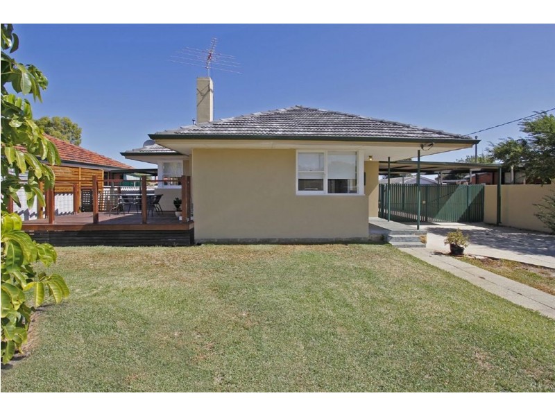13 Coolbellup Avenue, Coolbellup WA 6163
