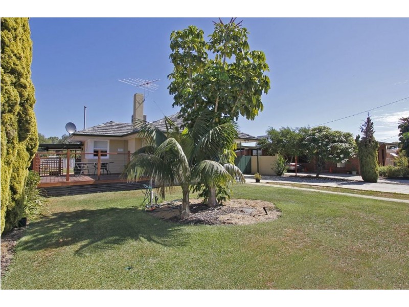 13 Coolbellup Avenue, Coolbellup WA 6163