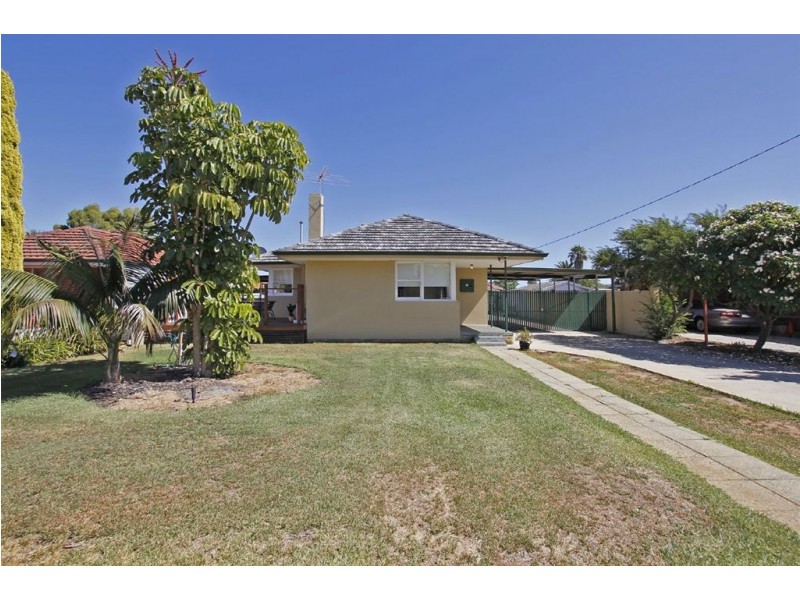 13 Coolbellup Avenue, Coolbellup WA 6163