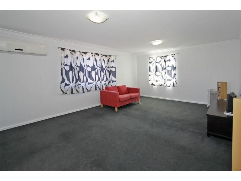13 Coolbellup Avenue, Coolbellup WA 6163
