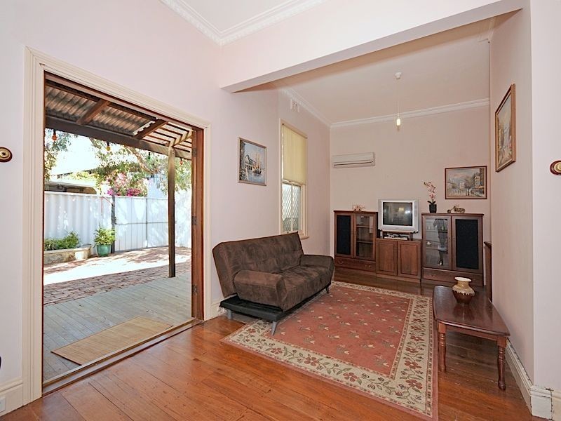 338 South Terrace, South Fremantle WA 6162