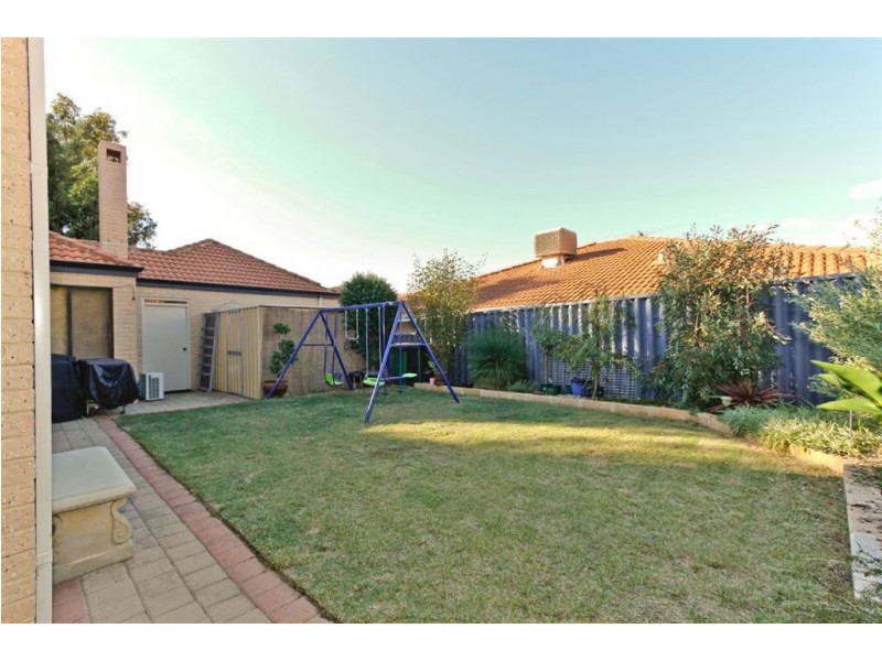 21 Paddington Court, Bibra Lake WA 6163