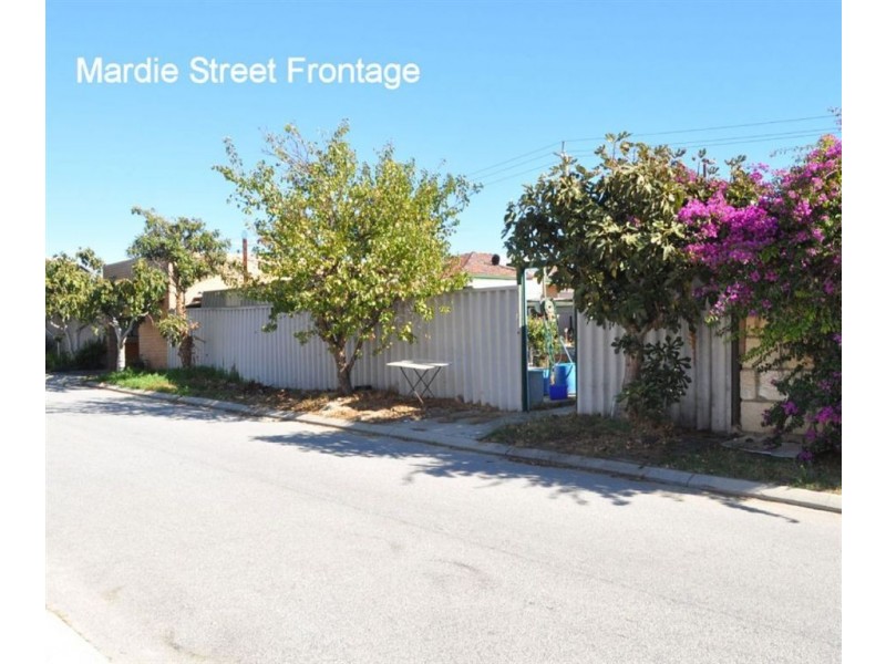 122 Edmund Street, Beaconsfield WA 6162