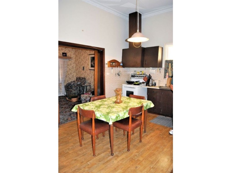 122 Edmund Street, Beaconsfield WA 6162