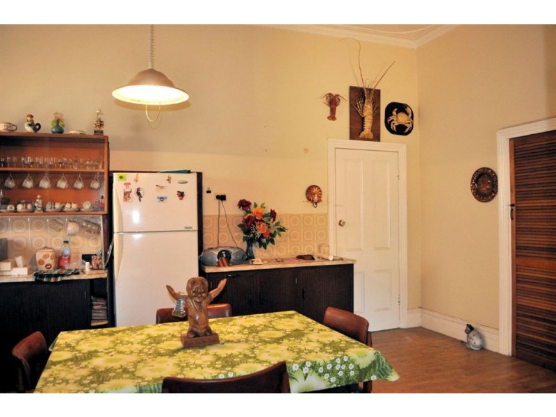 122 Edmund Street, Beaconsfield WA 6162