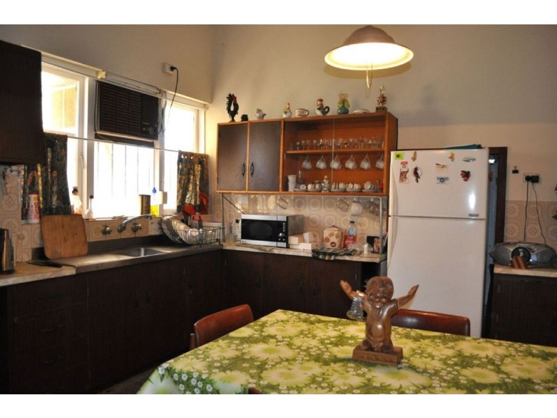 122 Edmund Street, Beaconsfield WA 6162