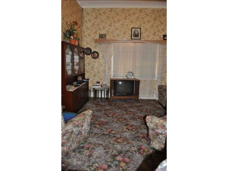 122 Edmund Street, Beaconsfield WA 6162