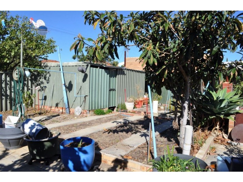 122 Edmund Street, Beaconsfield WA 6162