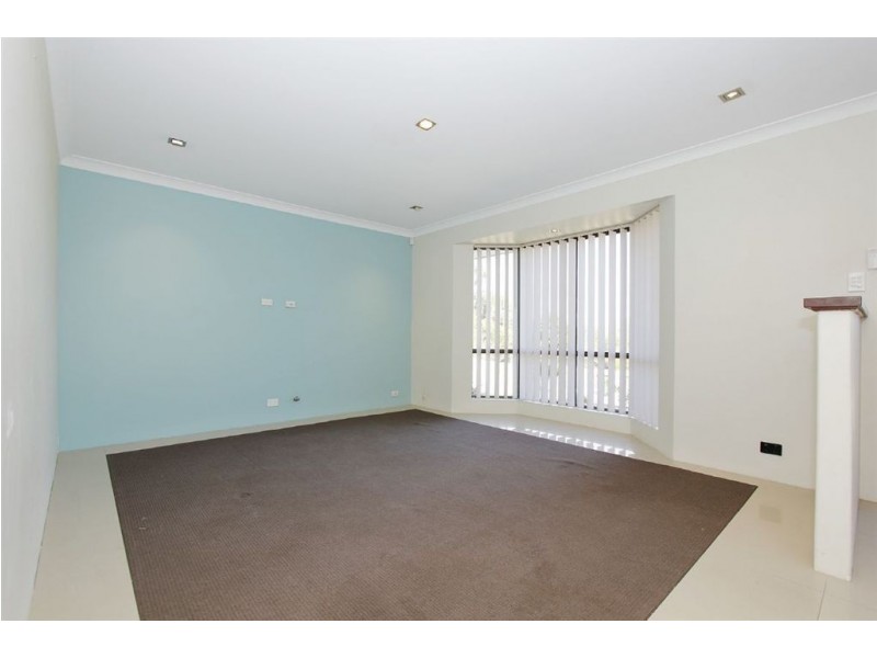 121 Elderberry Drive, South Lake WA 6164