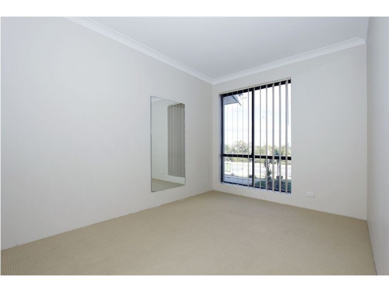 121 Elderberry Drive, South Lake WA 6164