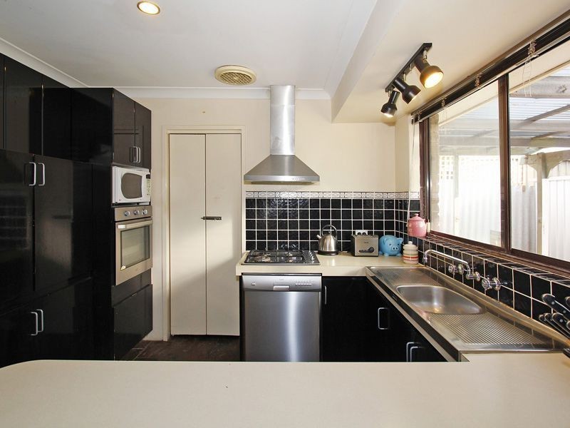 9 Potter Court, Spearwood WA 6163