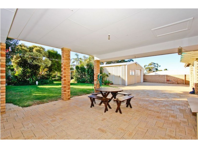 23 Duchart Way, Coogee WA 6166