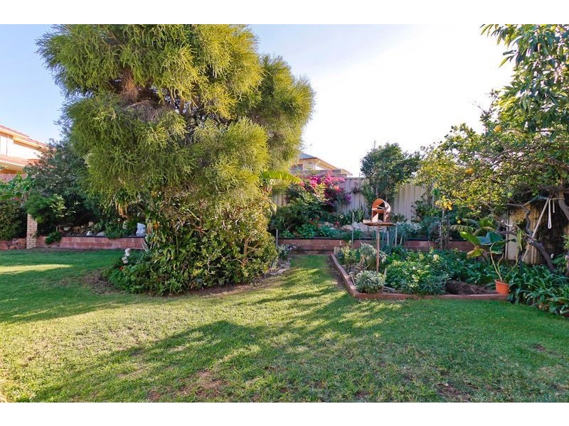 23 Duchart Way, Coogee WA 6166