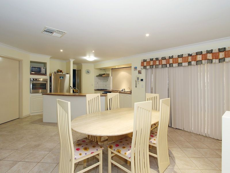 83 East Churchill Avenue, Beeliar WA 6164