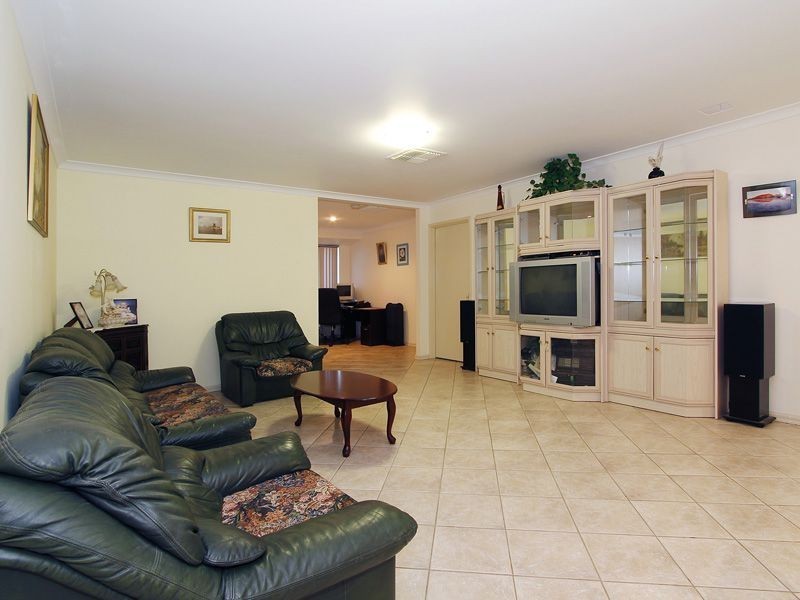 83 East Churchill Avenue, Beeliar WA 6164