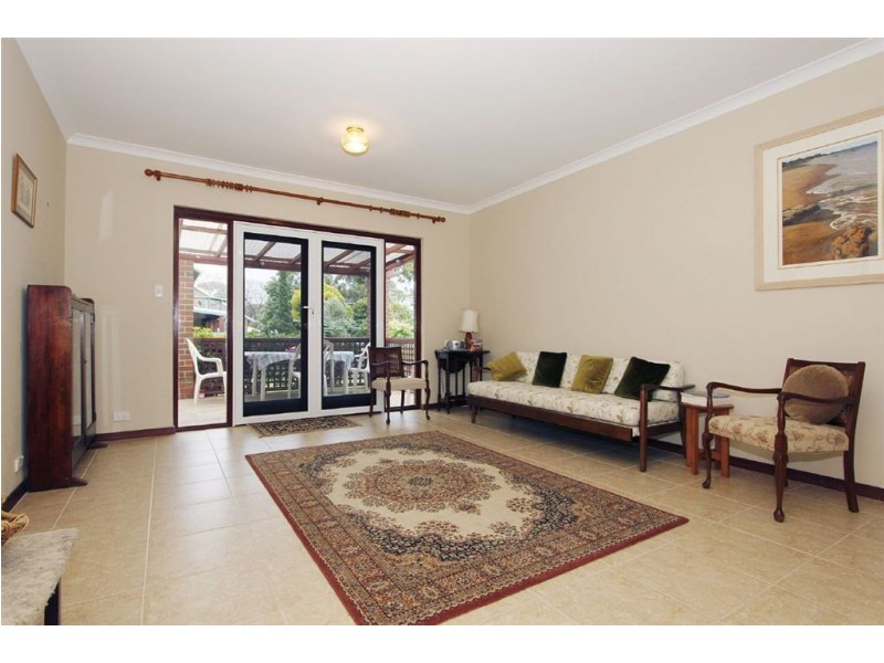 194 Carrington Street, Hilton WA 6163