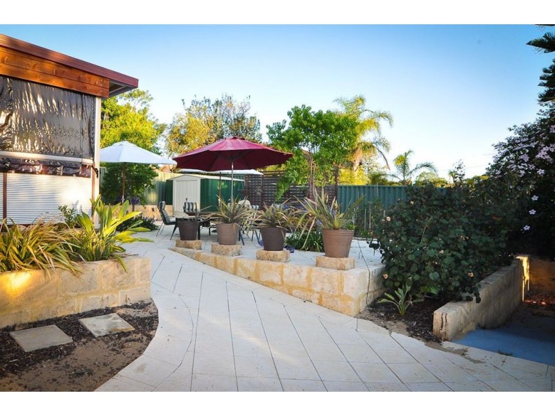 17 Cordelia Avenue, Coolbellup WA 6163