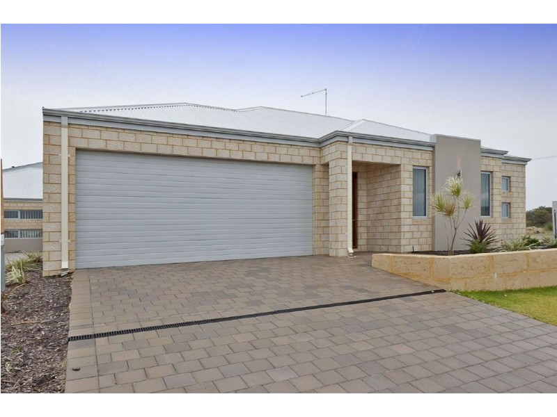 5/2 Minori Gardens, Yangebup WA 6164