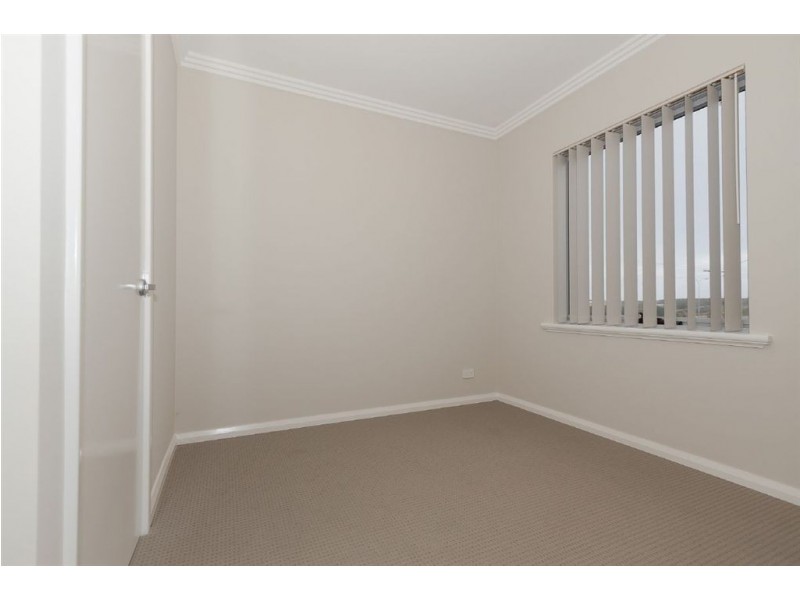 5/2 Minori Gardens, Yangebup WA 6164