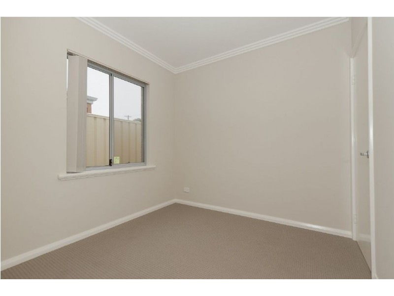 5/2 Minori Gardens, Yangebup WA 6164