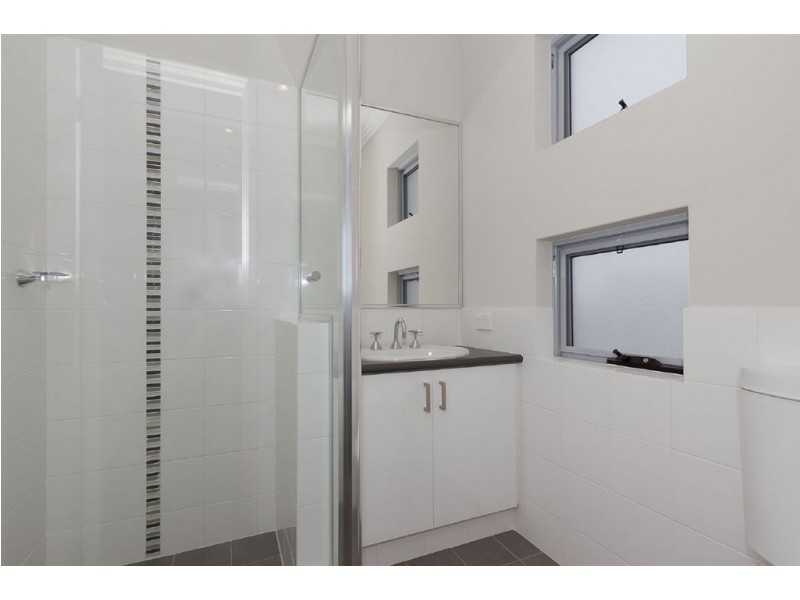 5/2 Minori Gardens, Yangebup WA 6164